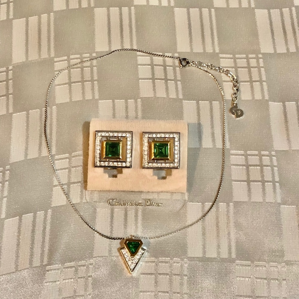 Christian Dior Emerald Green & Ice Clear Chrystal V-Necklace & Earring Set Vtg. - Picture 2 of 14